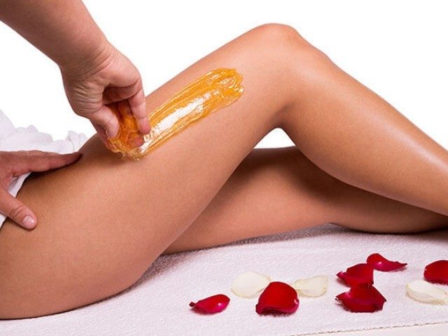 Depilacija šećernom pastom